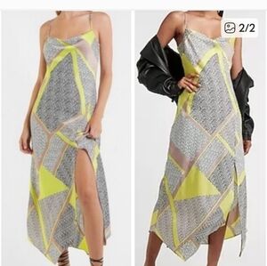 NWT Express Yellow and Black Geometric Satin Dress
